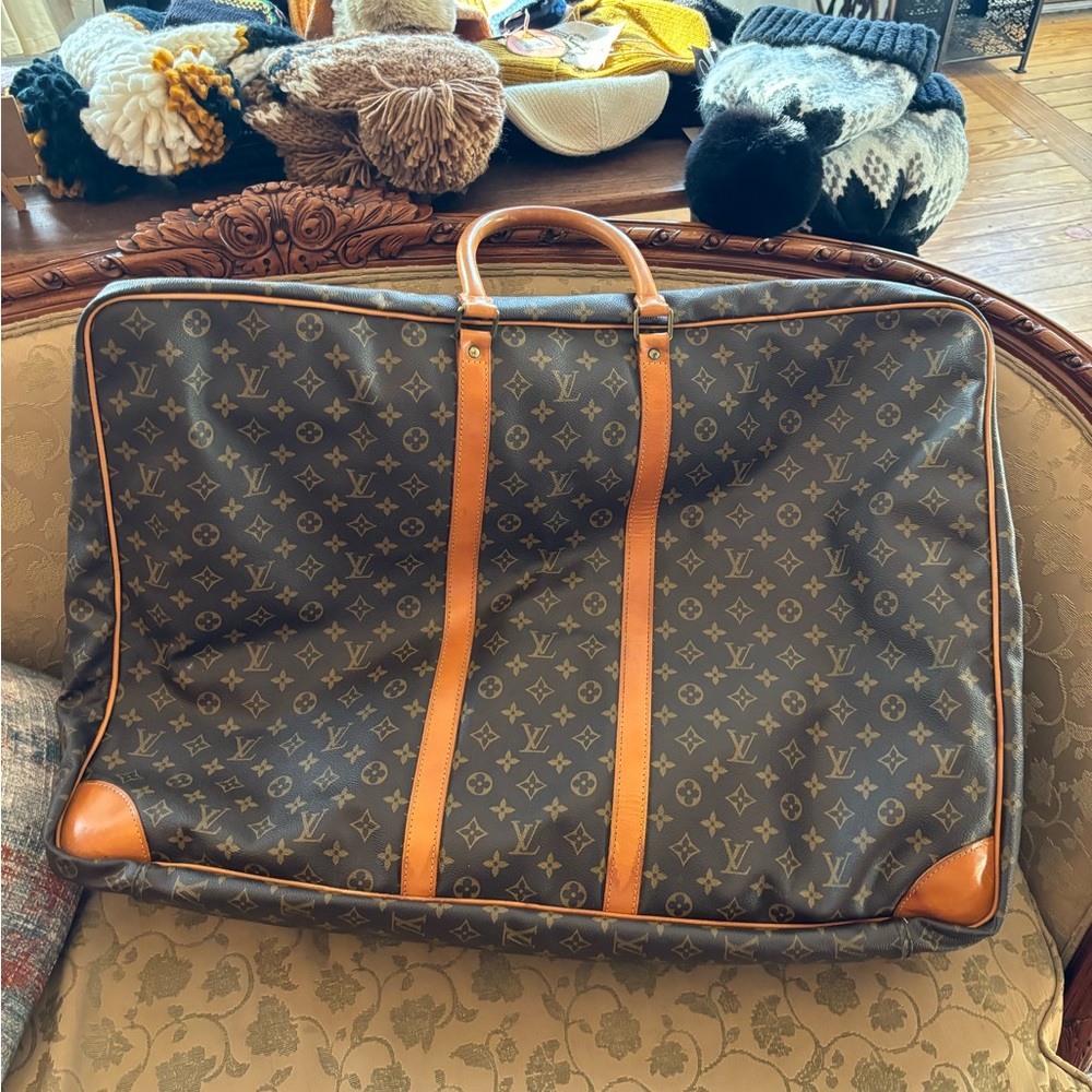 Authentic Louis Vuitton Travel Bag - Picture 5 of 5